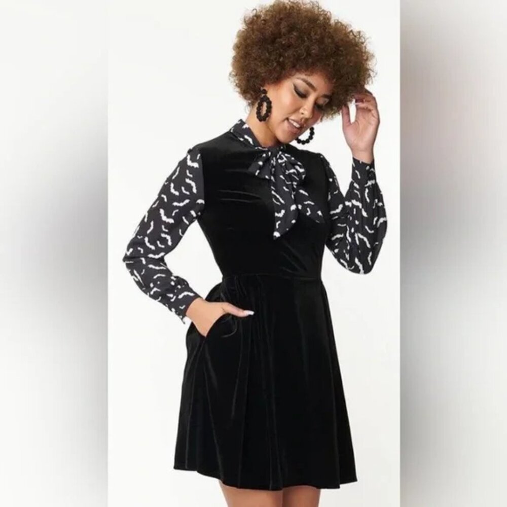 NWT S 4 Smak Parlour Black Velvet Tie Neck Bat Print Dress